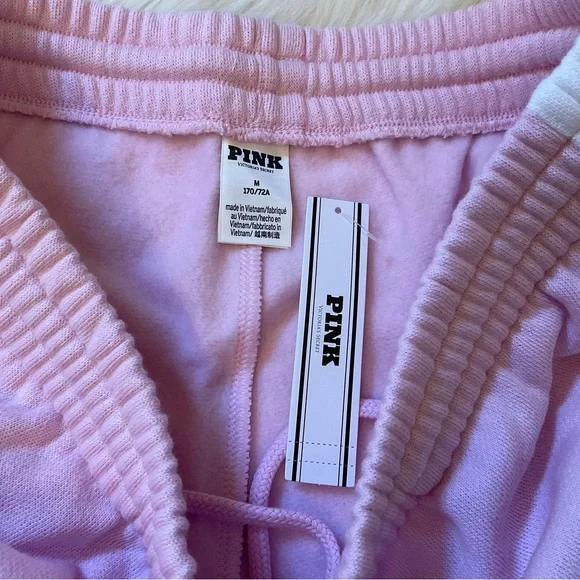PINK Victoria’s Secret Ivy Fleece Relaxed Shorts - NWT - Medium - Pink Orchid - Picture 5 of 8